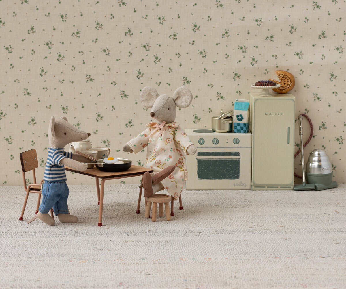 Dining Set Mouse