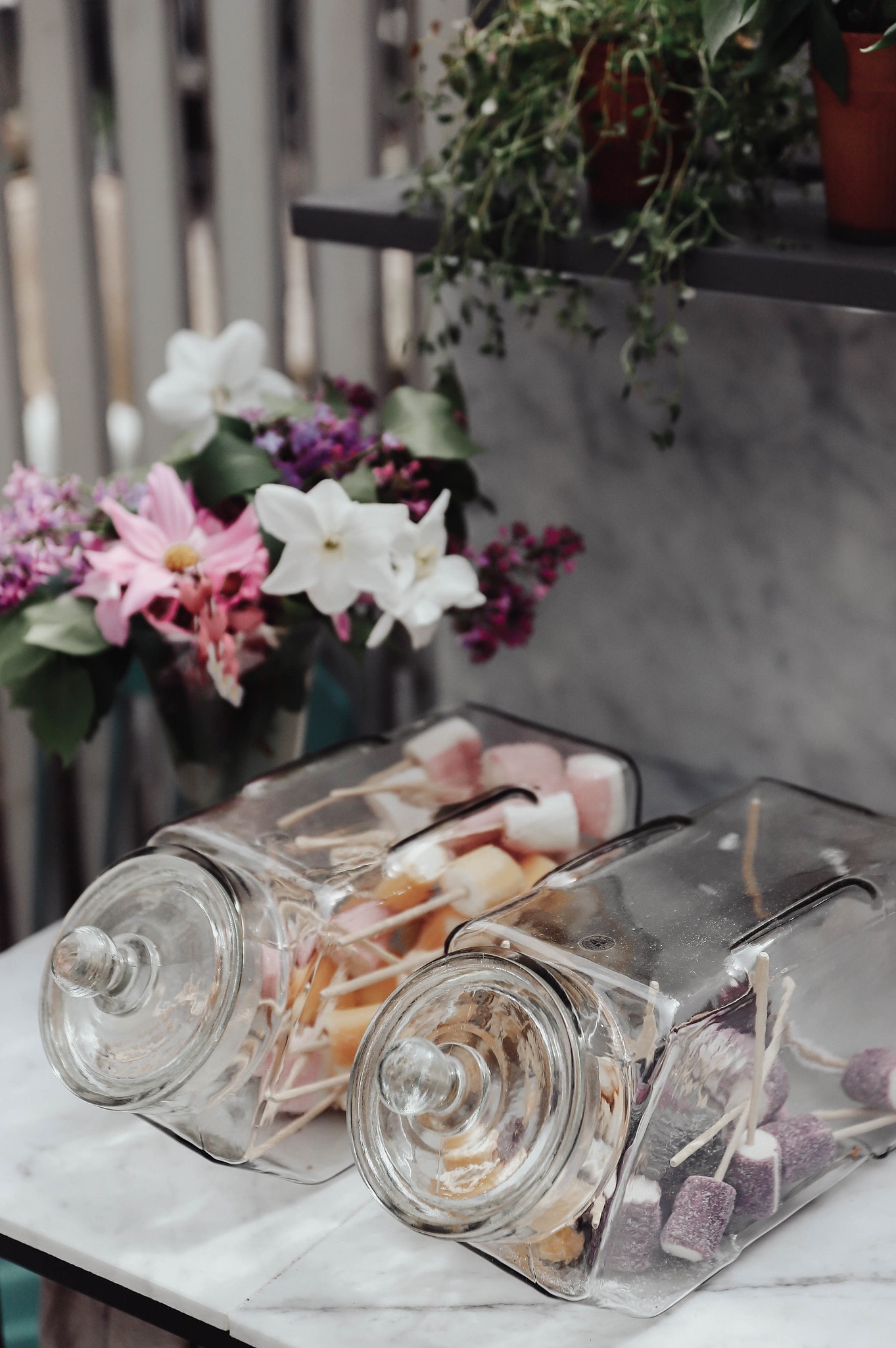 Glass Jar w. Lid