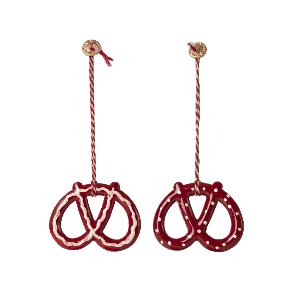 Metal Ornament Pretzel