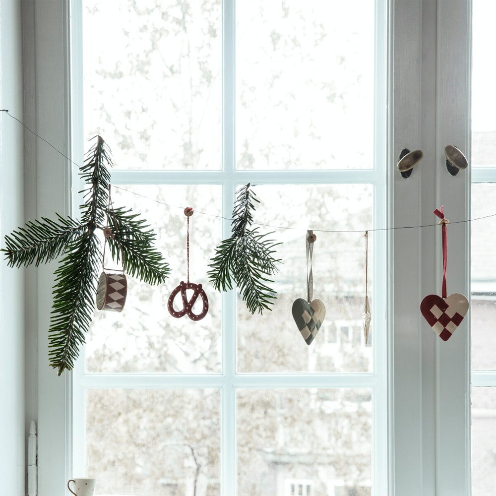 Metal Ornament Pretzel