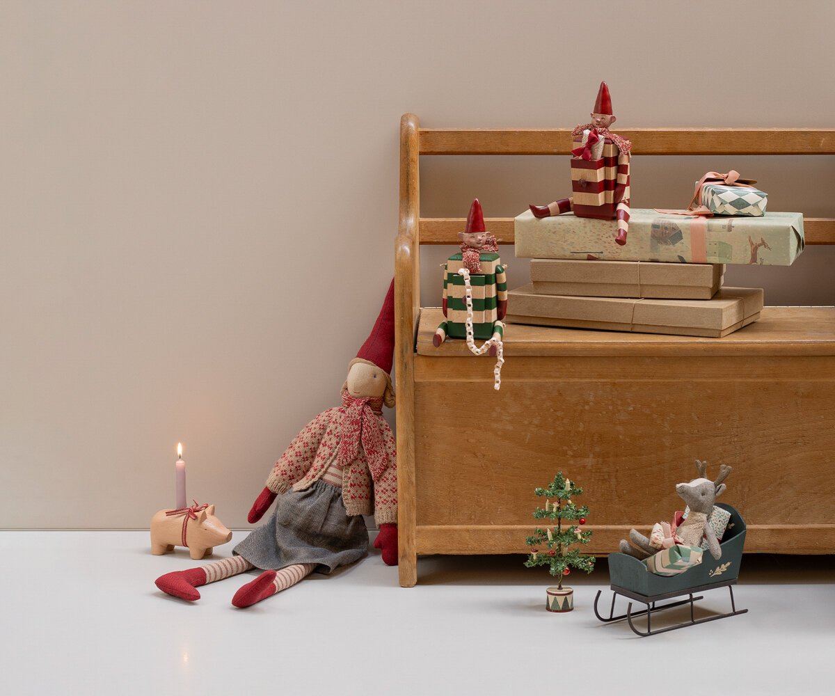 Santa Pixy Size 4 Girl Knitted Cardigan