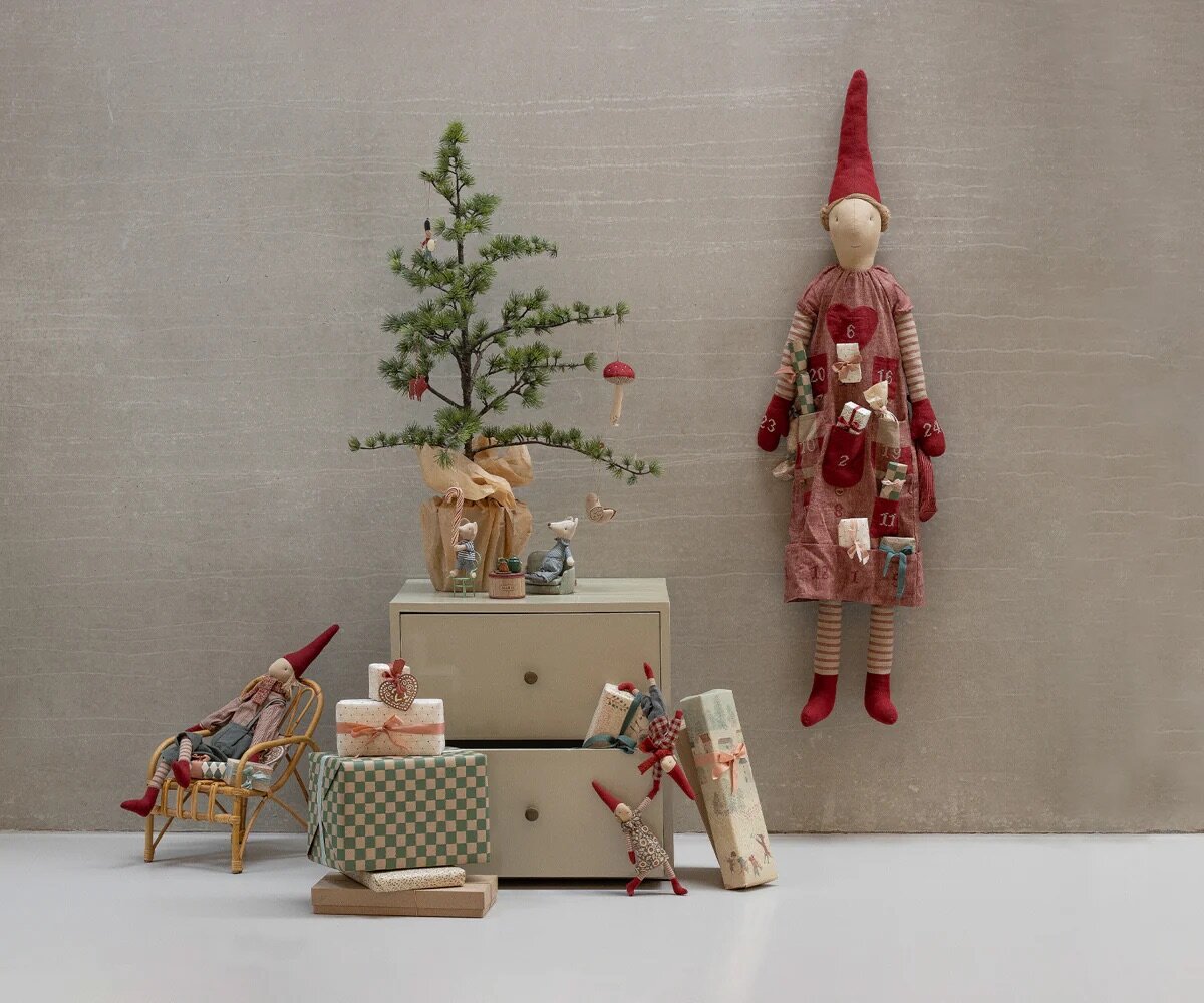 Advent Calendar Pixy Girl