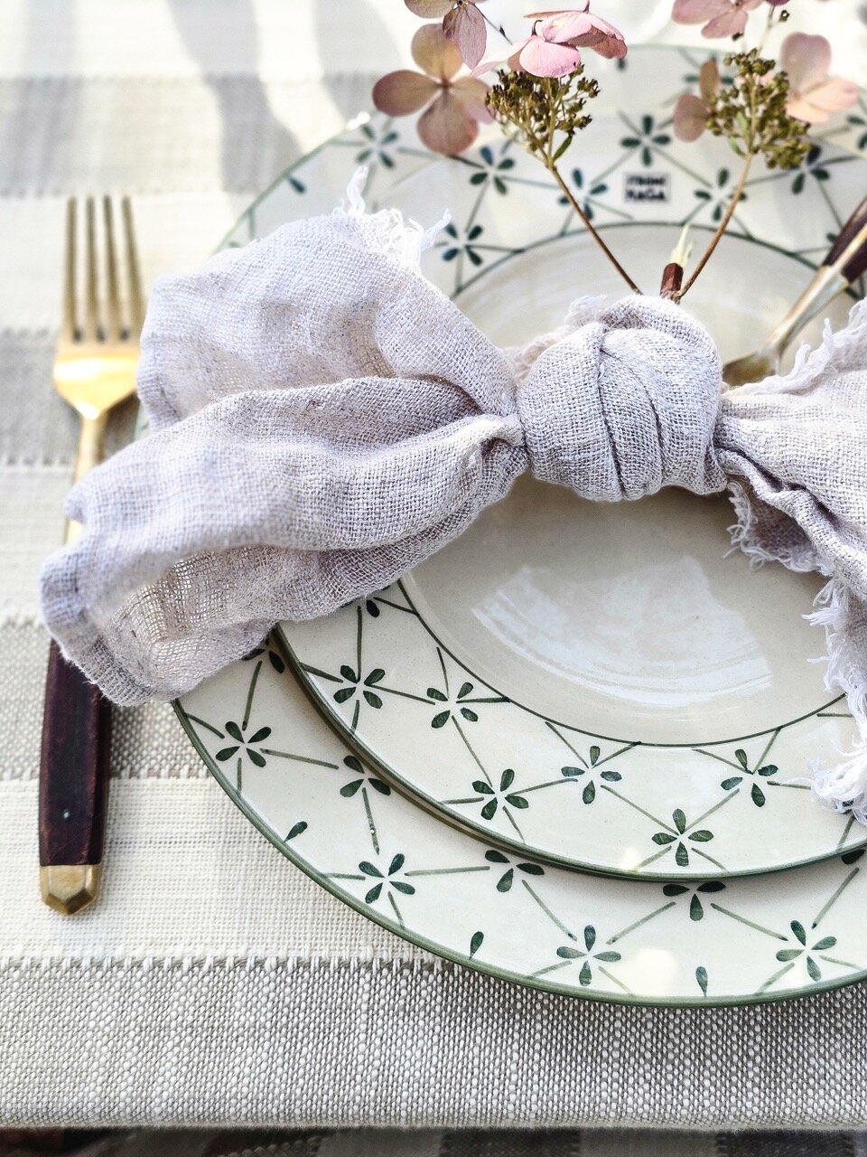 Plate Marion Clover Green