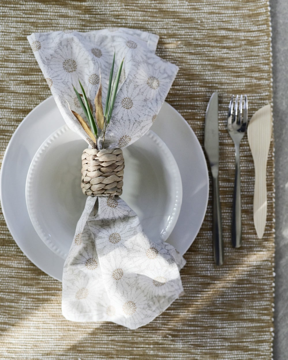 Table Cloth/Napkin Daisy Linen