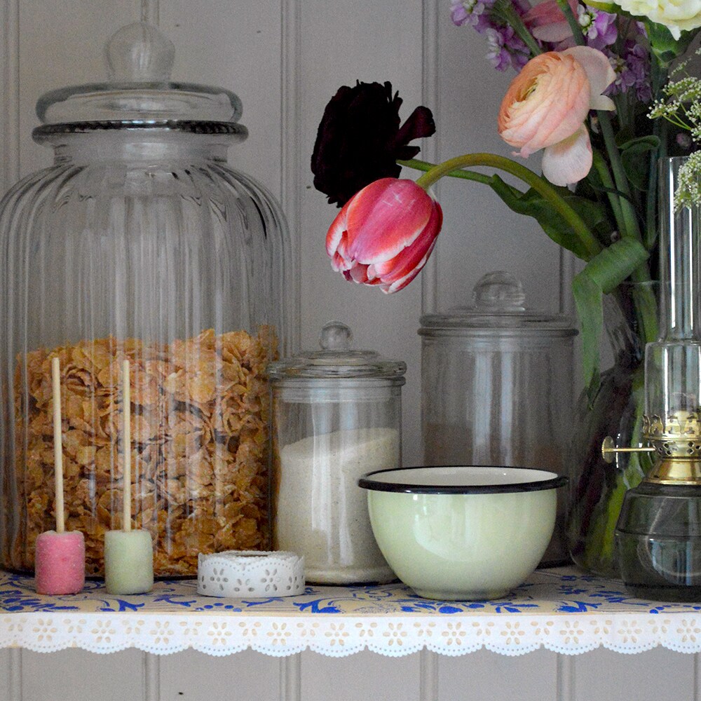 Shelf Trim White Lace