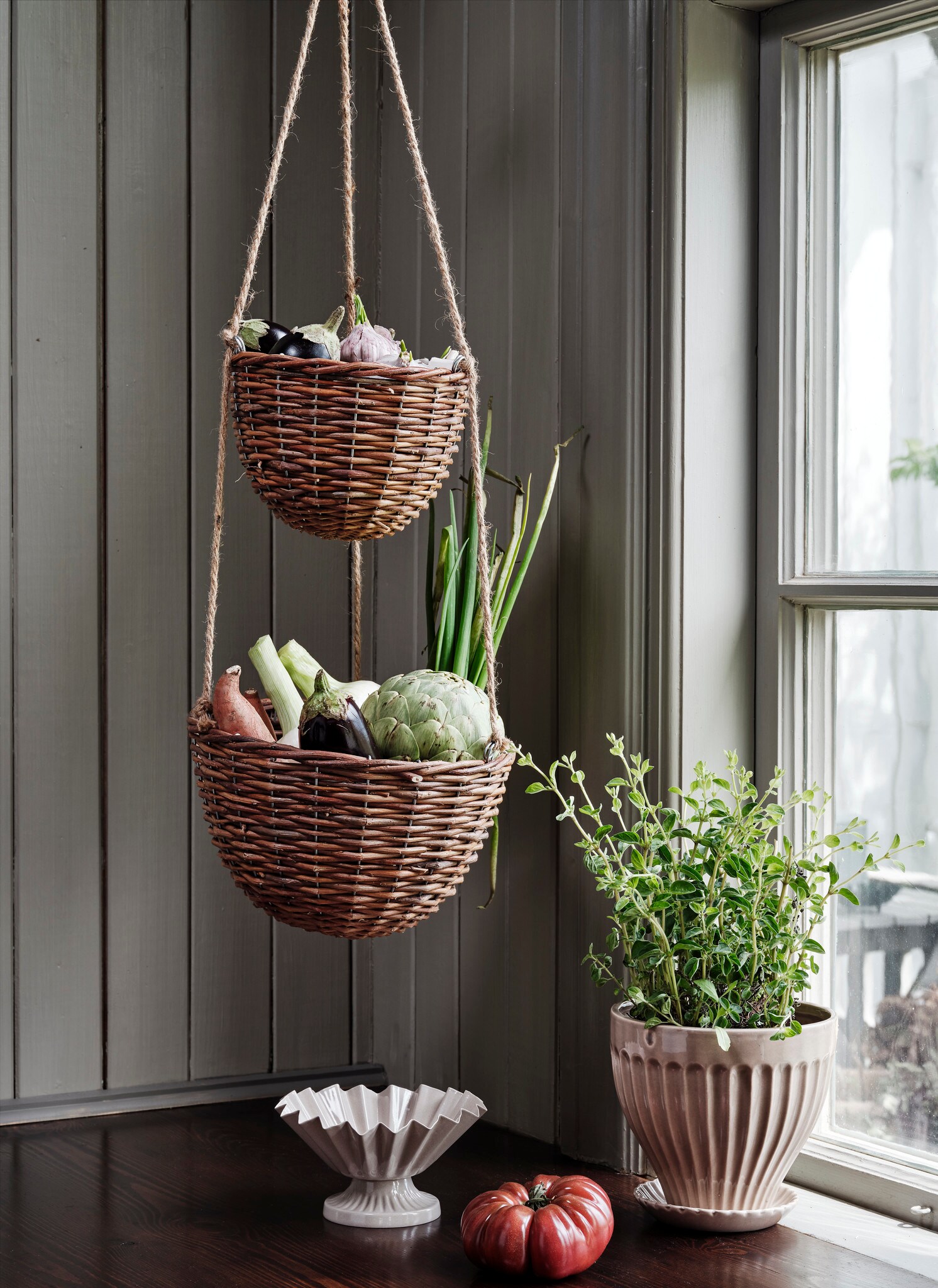 Hanging Willow Baskets Iris