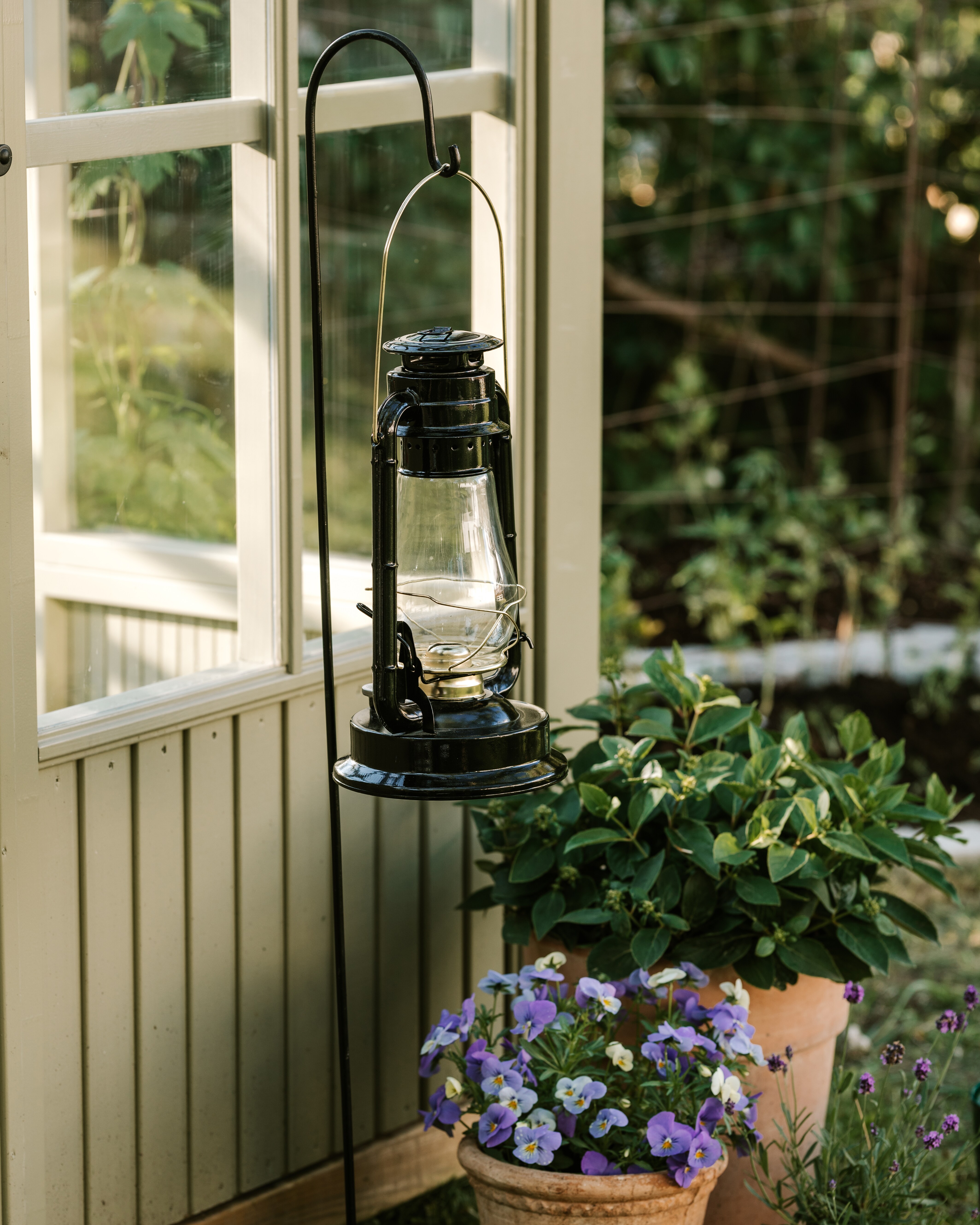 Hurricane Lantern Black/Brass Large