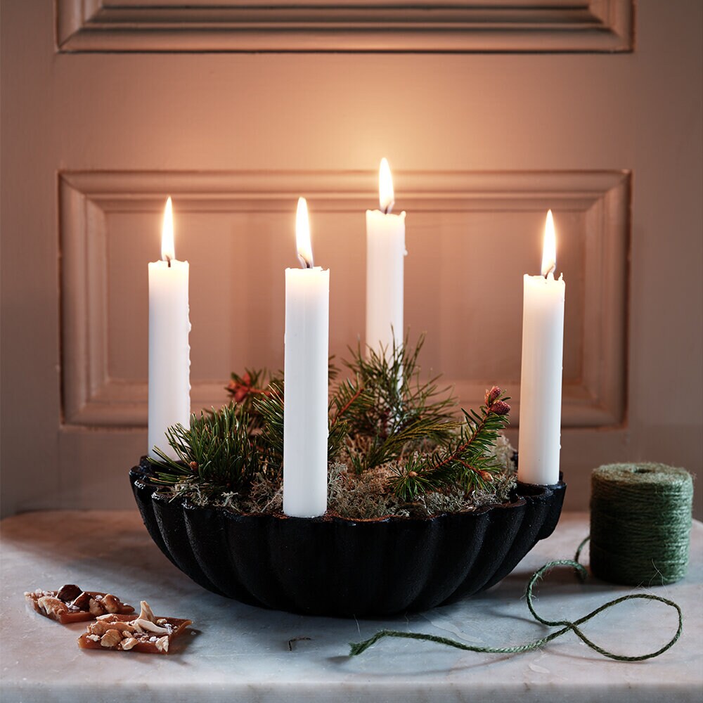 Bowl w. Candle Holders Iron