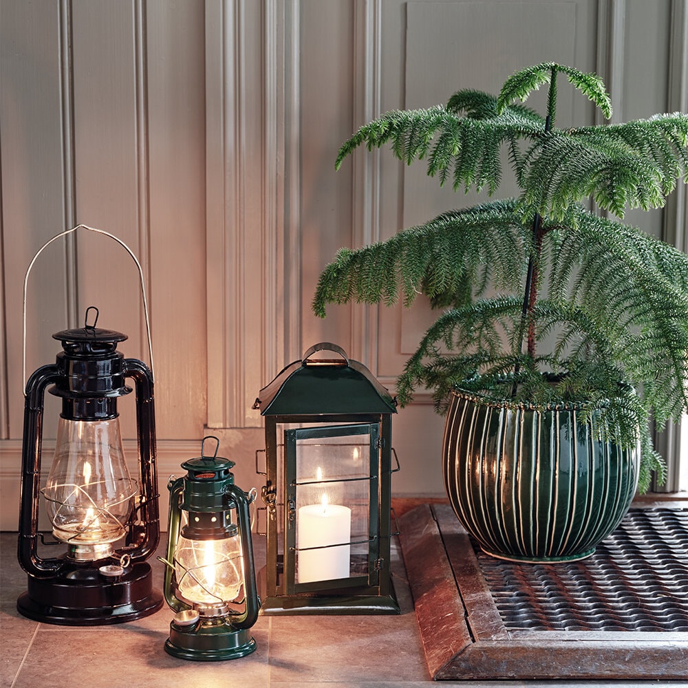 Hurricane Lantern Green/Brass Small