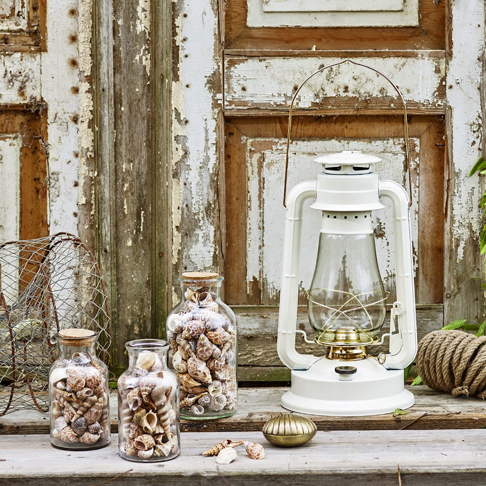 Hurricane Lantern White/Brass Large