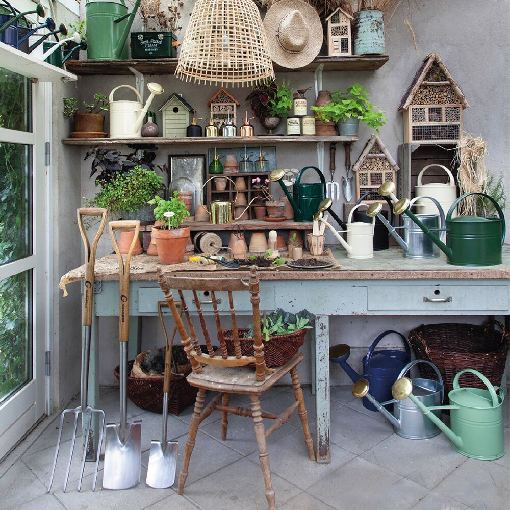 Watering Can Round Sage Green 8L