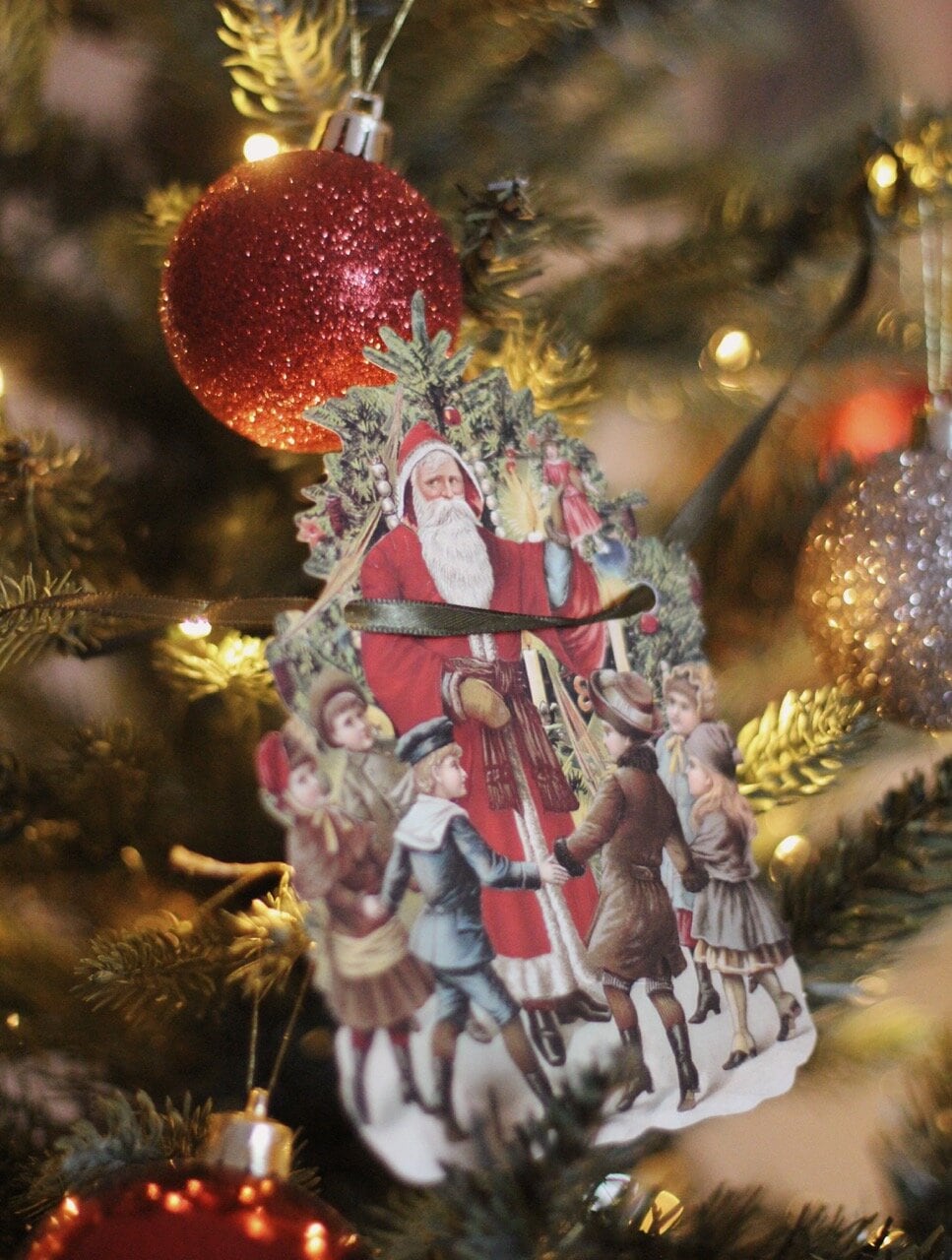 Garland Santa