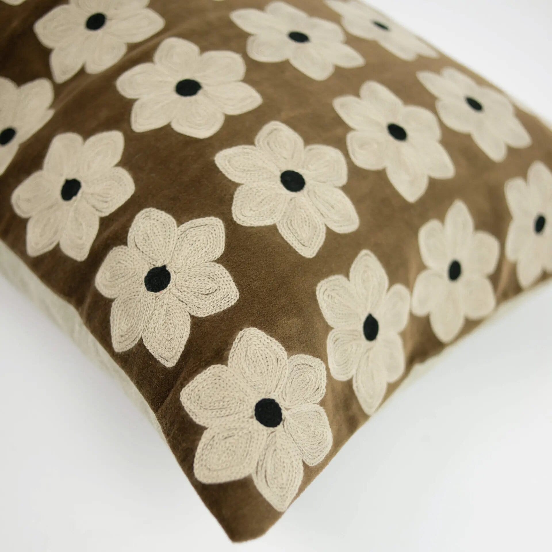 Cushion Cover Daisy Brown
