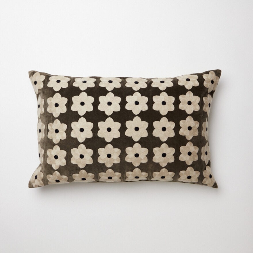 Cushion Cover Daisy Mole