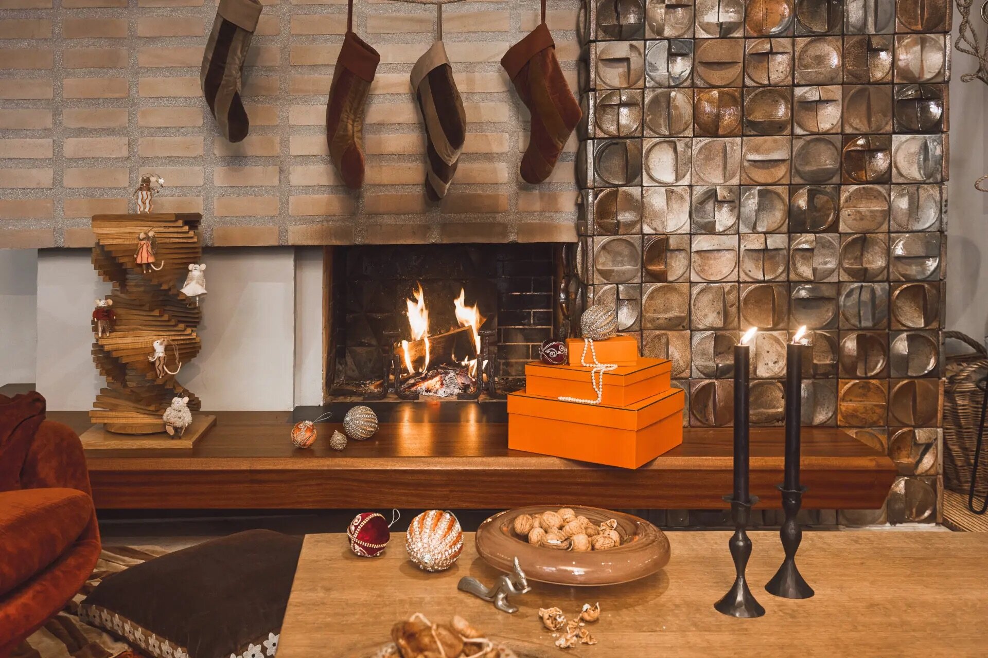 Christmas Stocking Saga Rust Brown/Beige