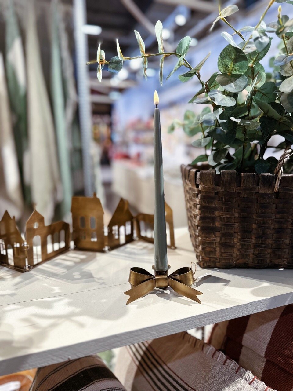 Candle Holder Tove Bow Antique Brass