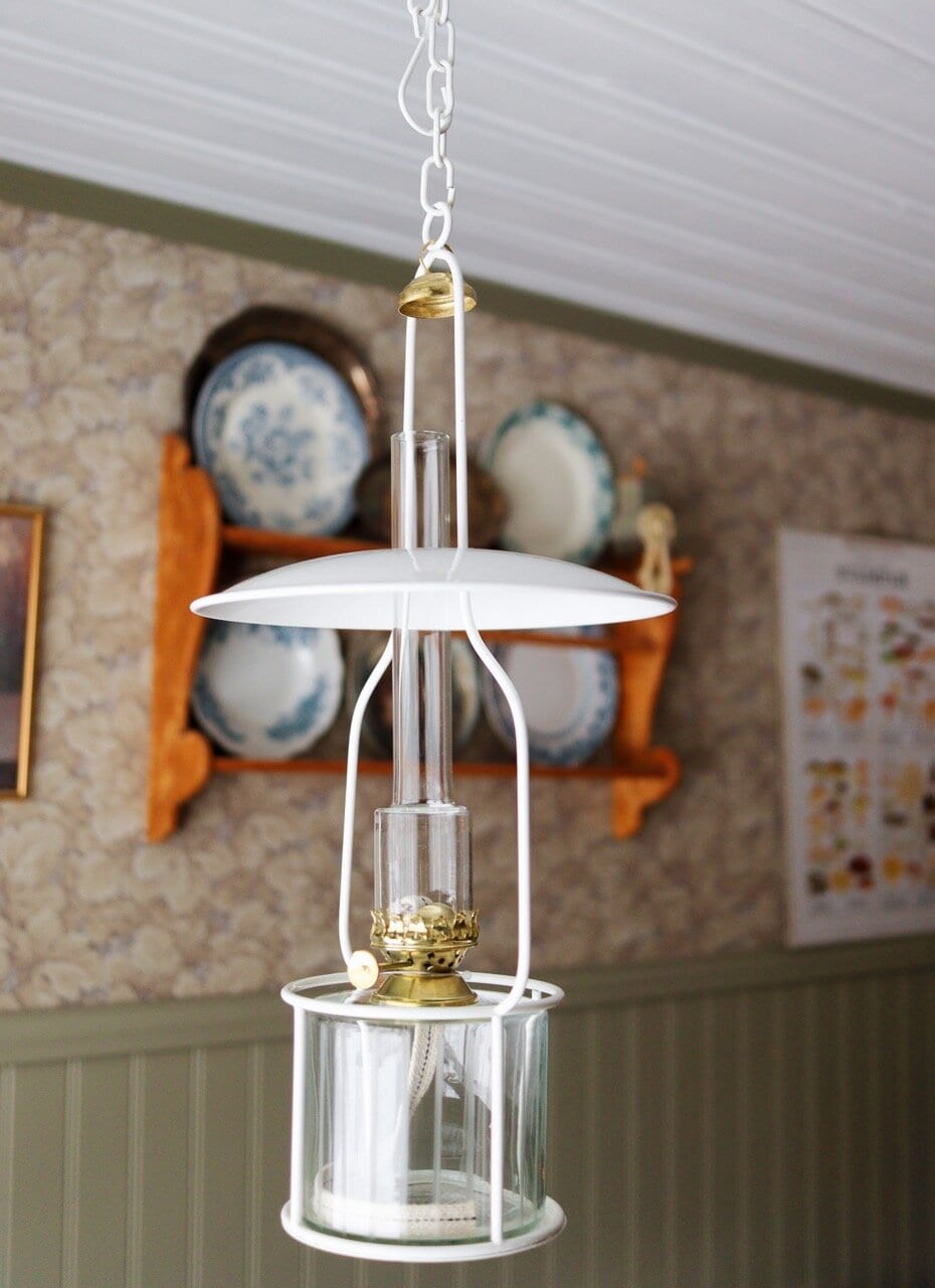 Hanging Kerosene Lamp White/Brass