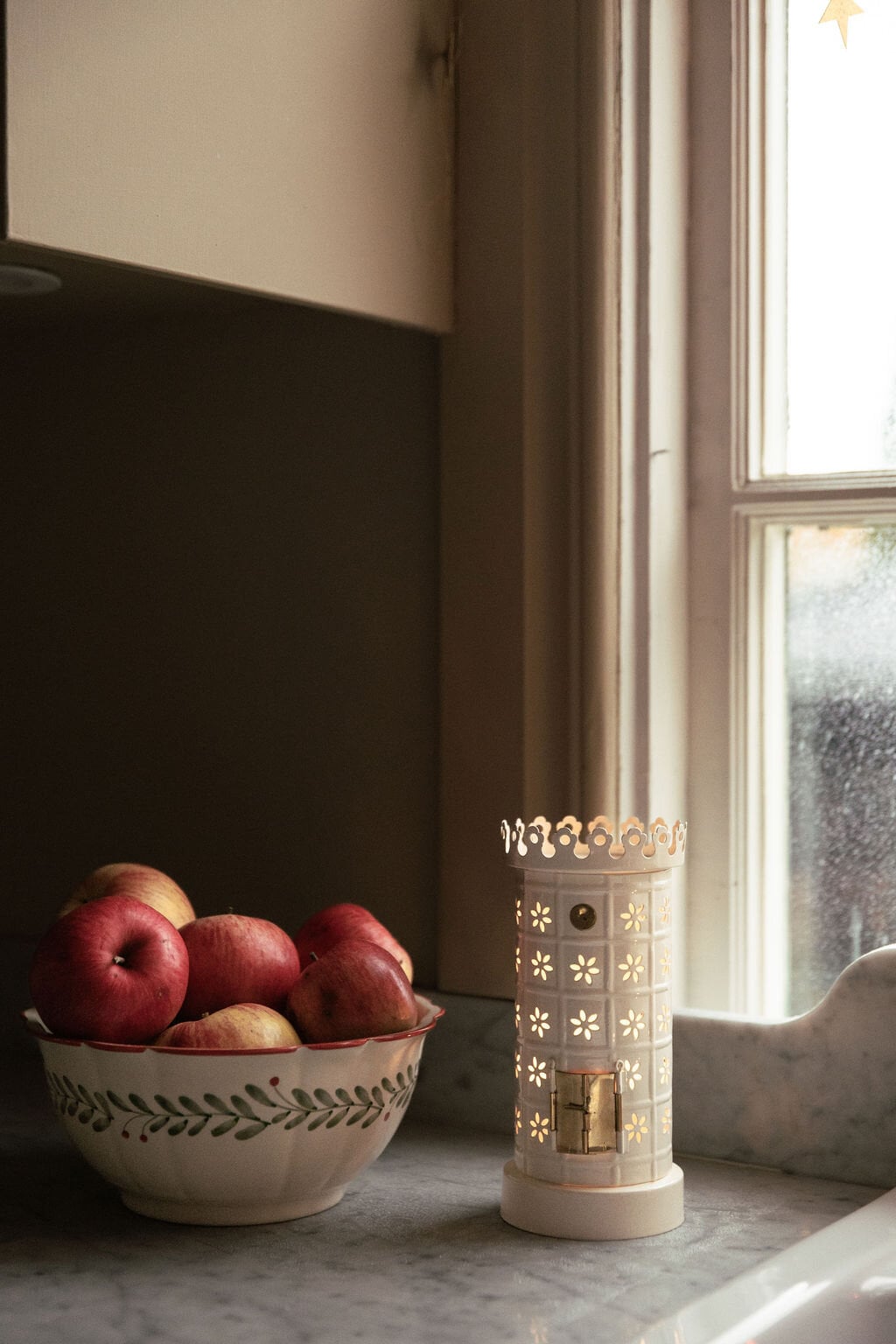 Tea Light Holder Tiled Stove White