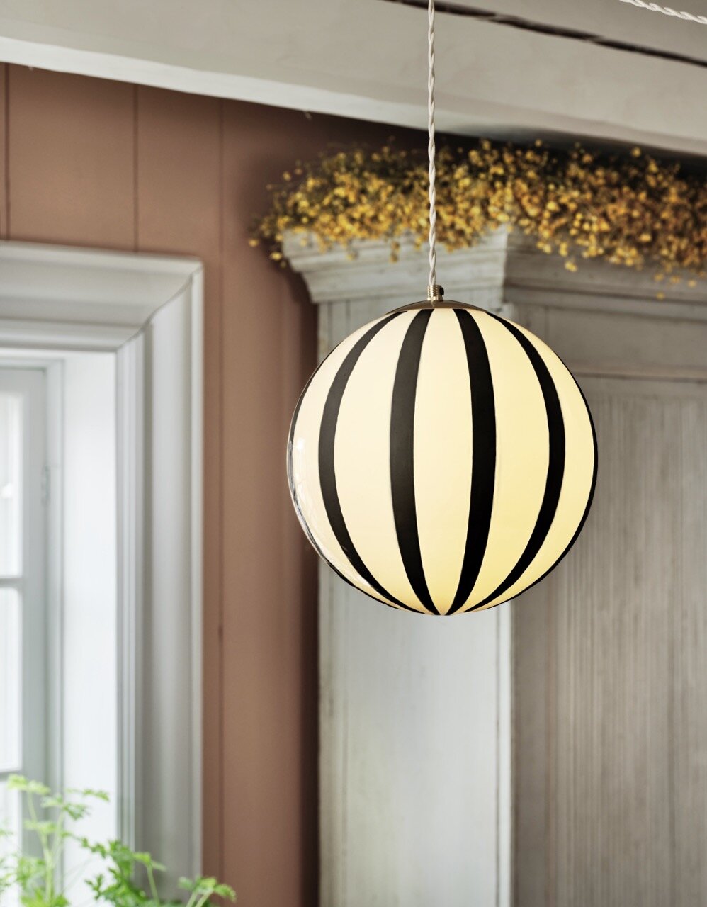 Pendant Lamp Alba Opal Black/White Large
